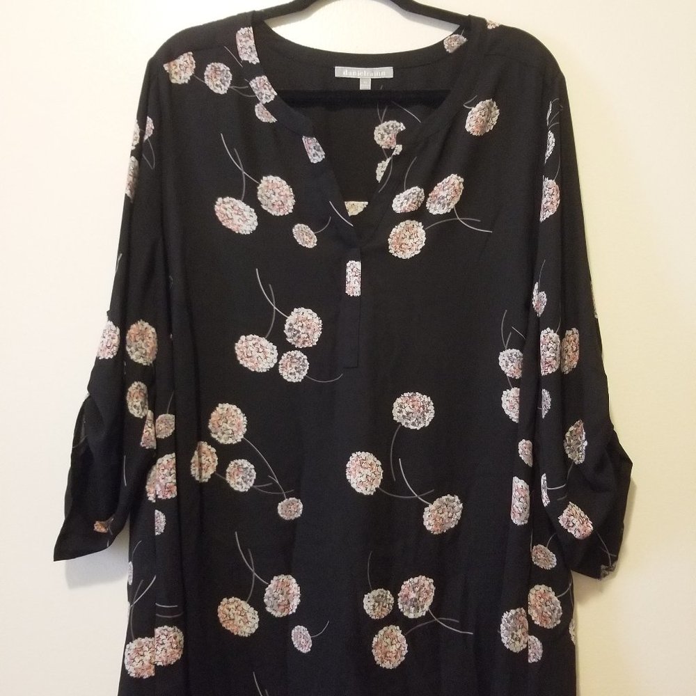 Stitch Fix Daniel Rain Split Neck Tab Sleeve Dandelion Blouse